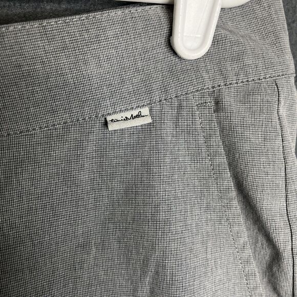 Travis Mathew Shorts Men's 34 Gray microstripe Golf Flat Front Slash Pocket 10” - Picture 3 of 10